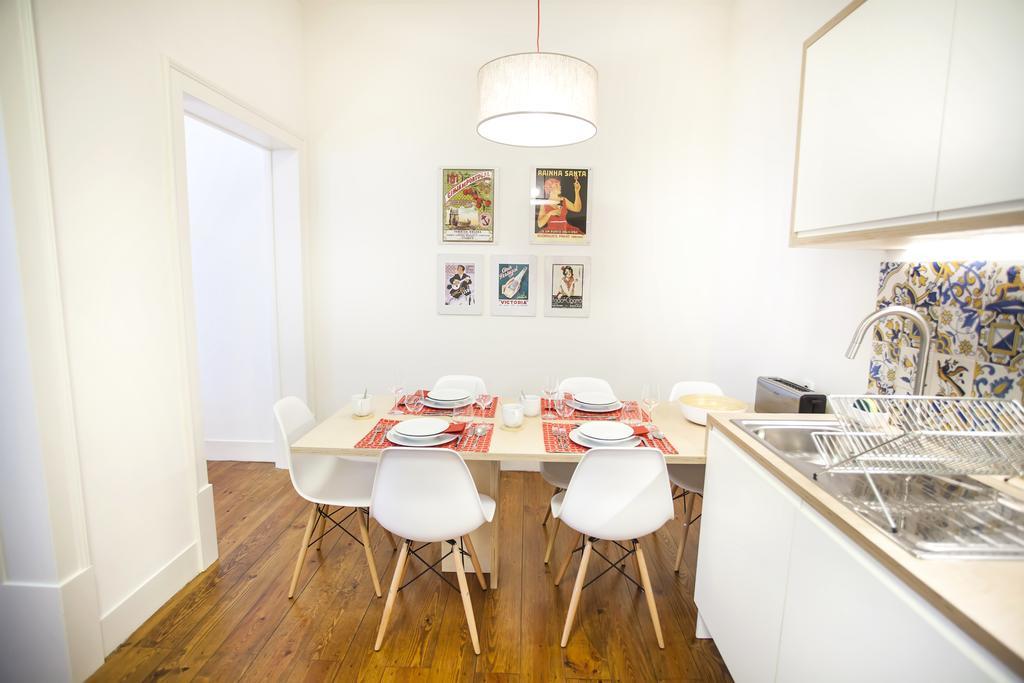 Historical City Center Apartment Lisbon Bagian luar foto